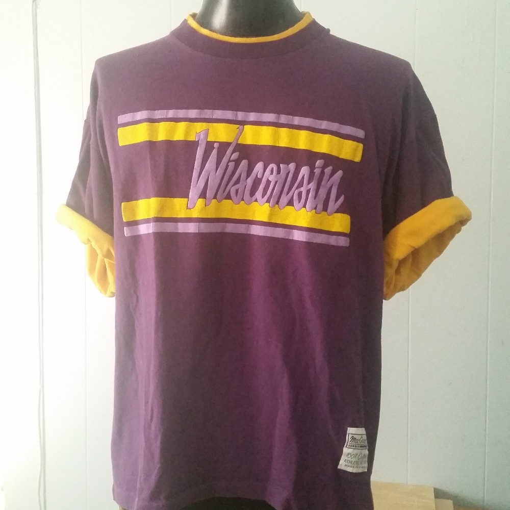 Vintage Wisconsin T-shirt Puffy Script 80s 90s